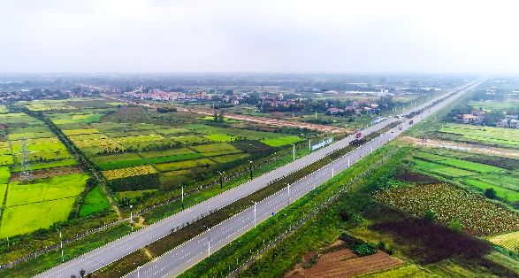 大美鄂州 | 脈動(dòng)鄂州之港口篇 道路貨物運(yùn)輸?shù)臉屑~活力